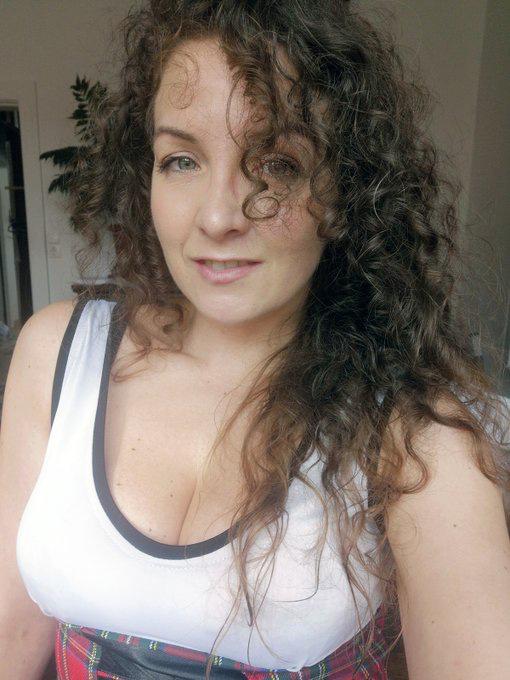 Farklı Zevk Arayan Duygusal Escort Asu